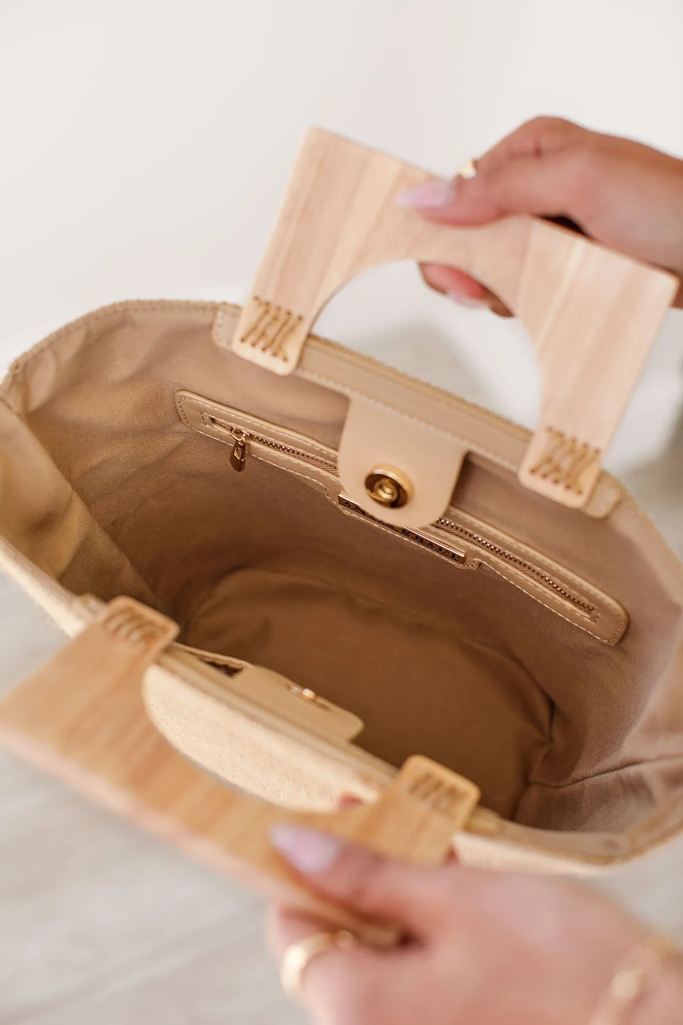 Gotta Go Natural Wooden Handle Purse