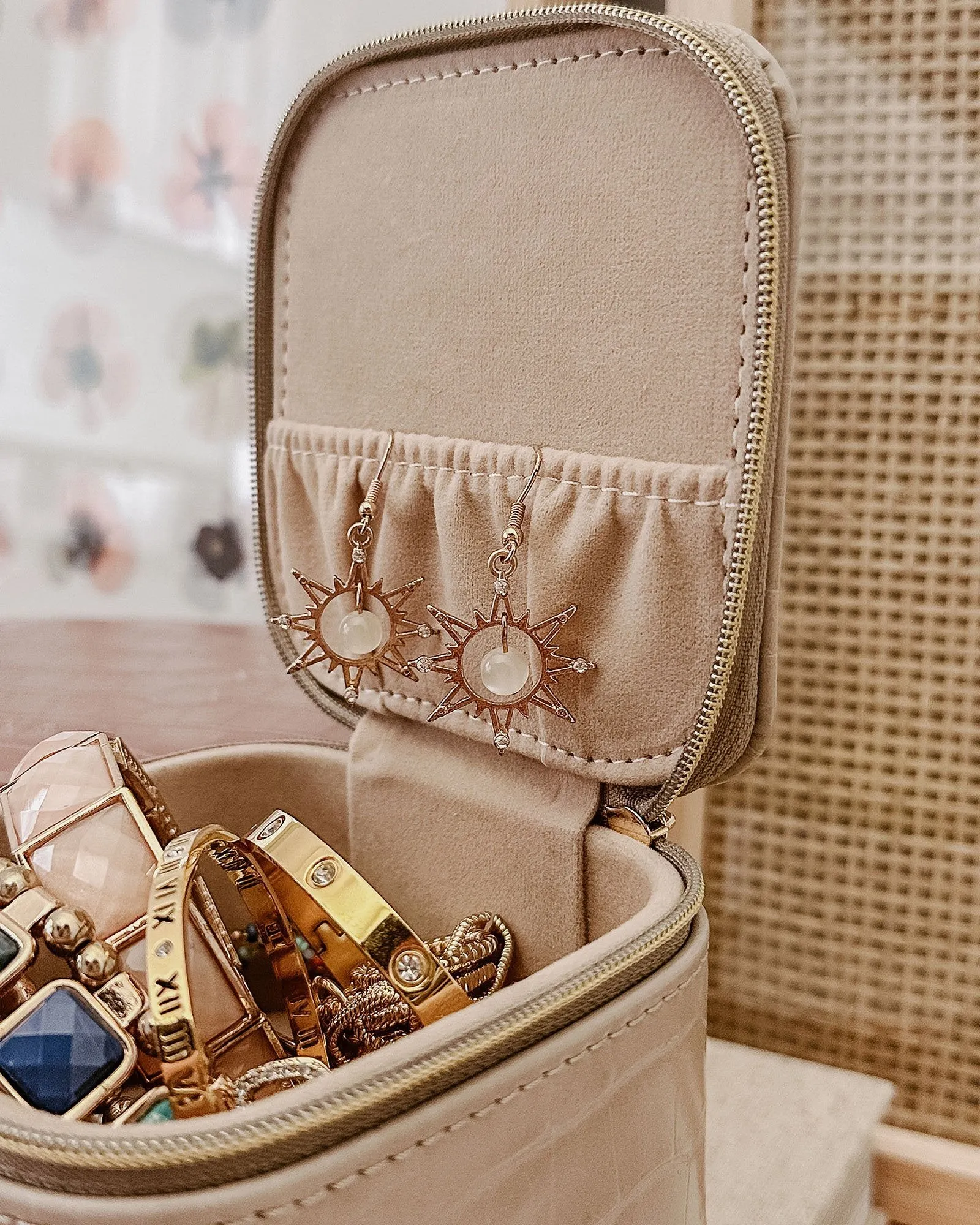 Louenhide Beau Jewelry Case