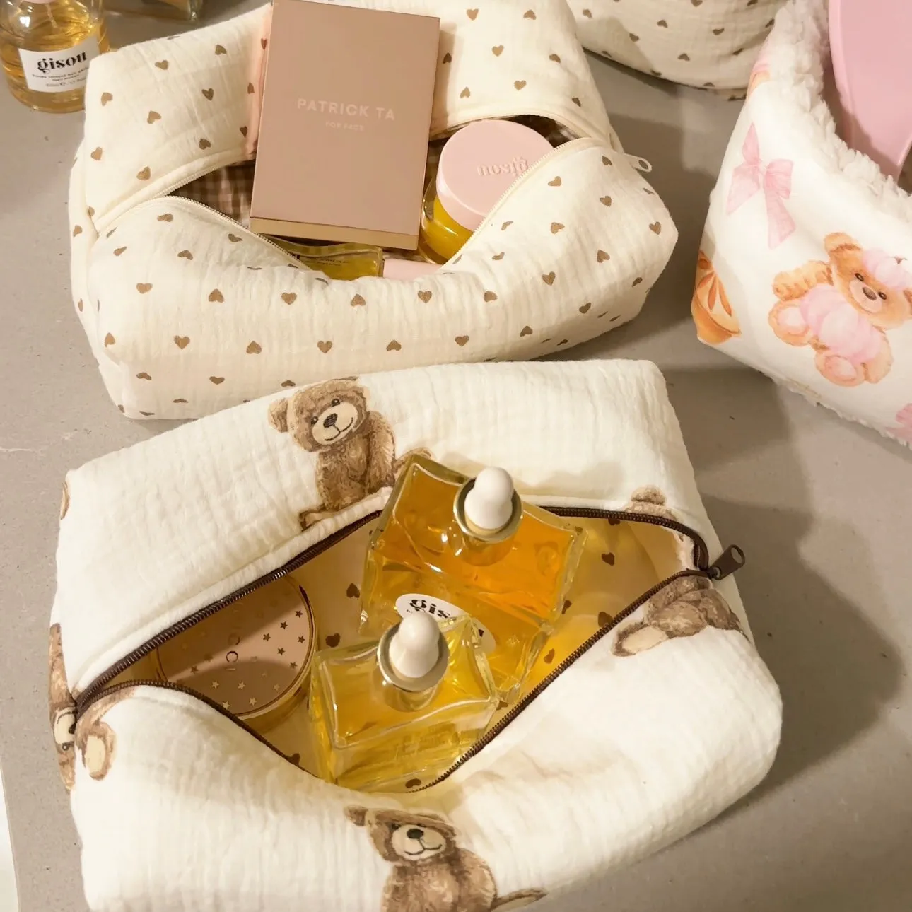 TEDDY BEAR HEARTS MAKE-UP BAG